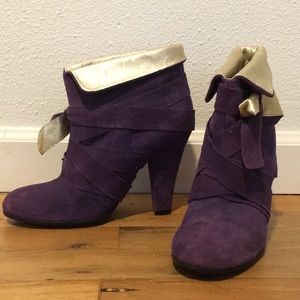 Marc Jacobs purple booties
